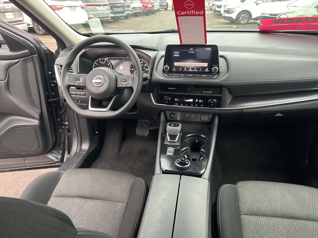 Certified 2024 Nissan Rogue SV image 18