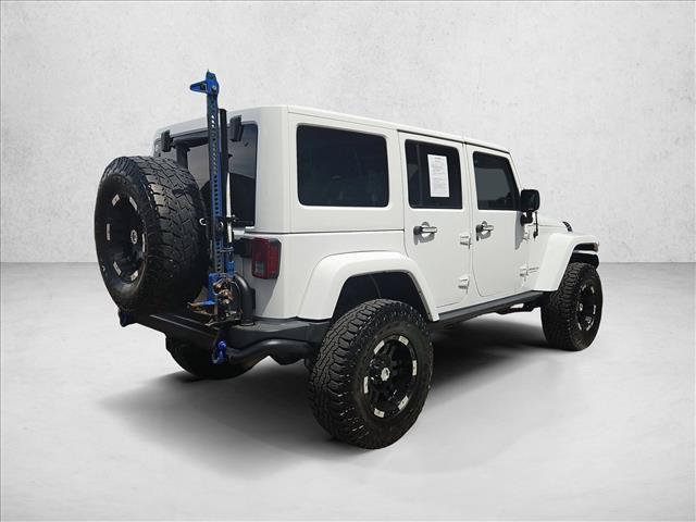 Used 2013 Jeep Wrangler Unlimited Sahara AWD/4WD image 5