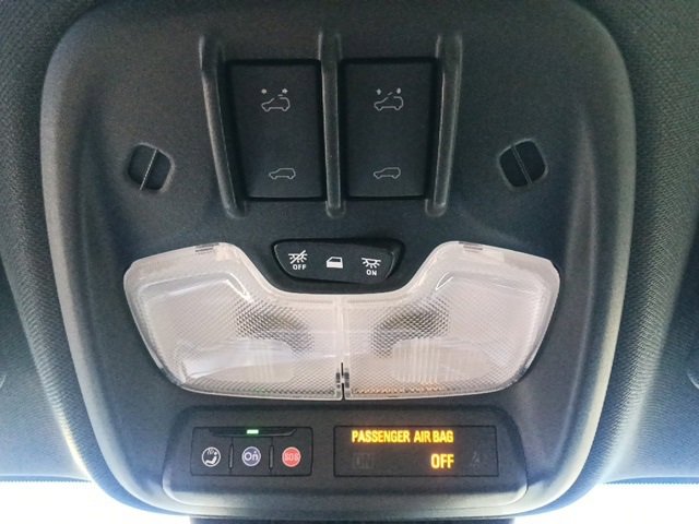 Used 2024 Chevrolet Colorado ZR2 w/ ZR2 Convenience Package III image 25