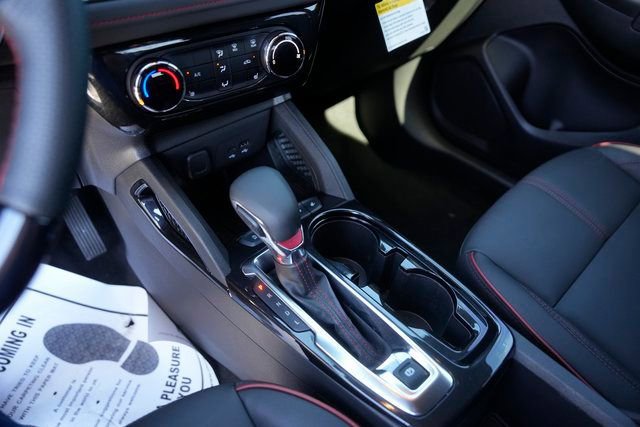 Used 2024 Chevrolet TrailBlazer RS w/ Driver Confidence Package image 27