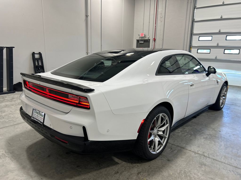 Used 2024 Dodge Charger Daytona Scat Pack w/ Plus Group AWD/4WD image 6