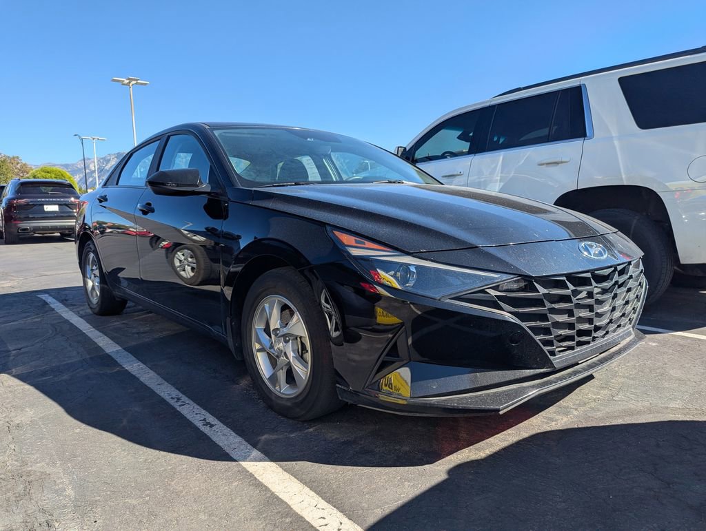 Used 2023 Hyundai Elantra SE