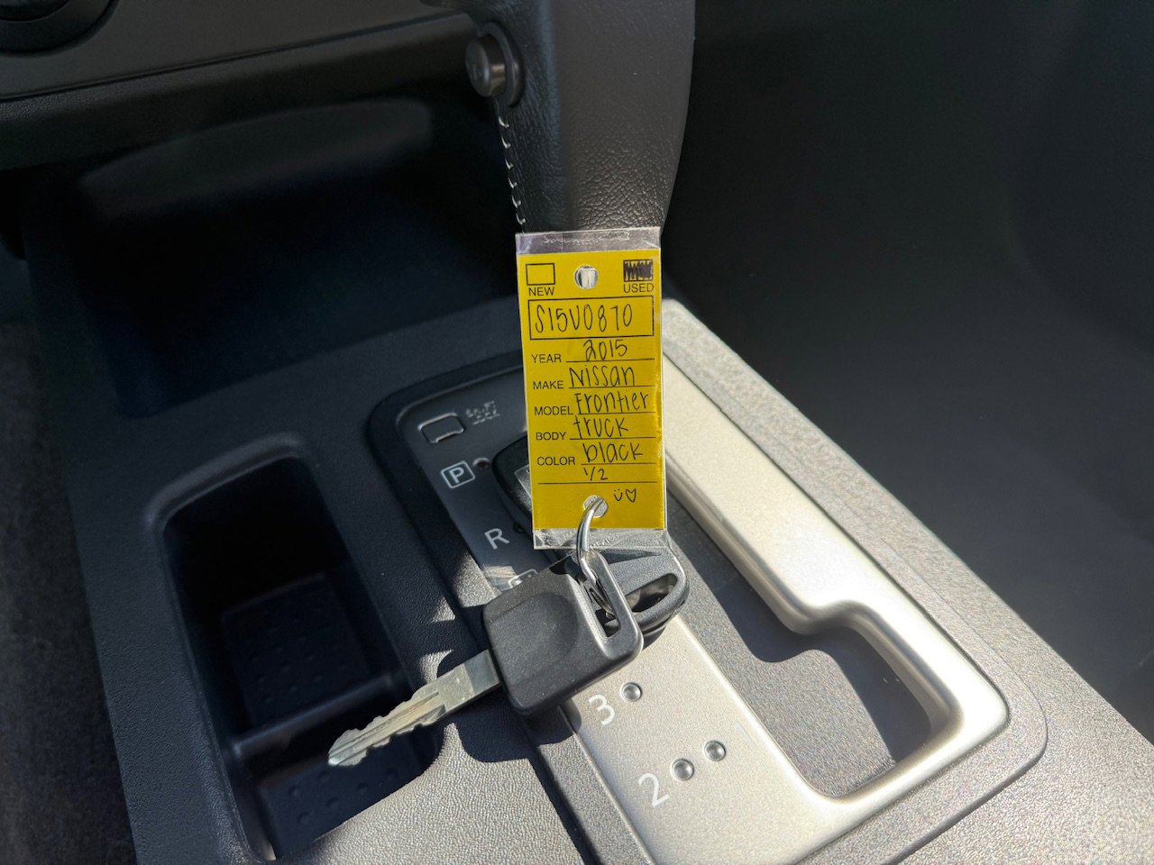 Used 2015 Nissan Frontier PRO-4X image 19