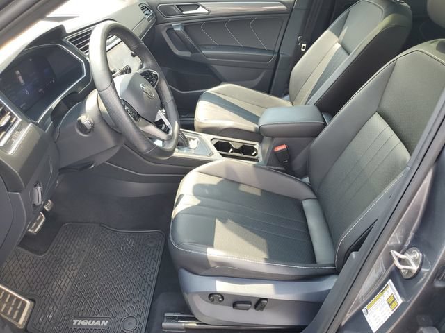 Used 2022 Volkswagen Tiguan SE R-Line FWD image 19