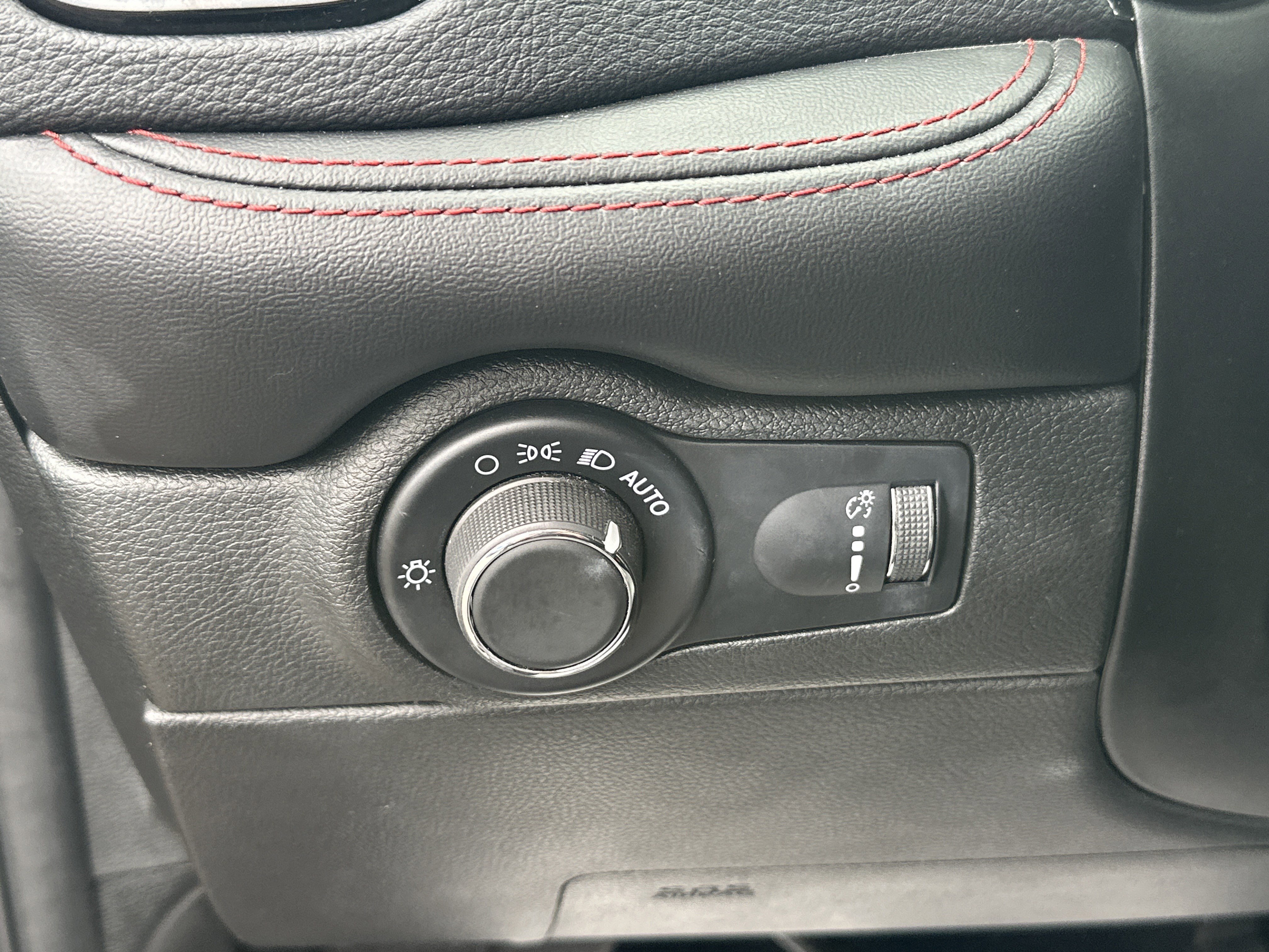 Used 2024 Dodge Durango GT image 16