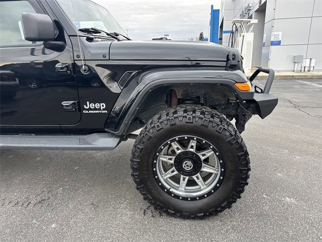 Used 2022 Jeep Gladiator Overland w/ Popular Equipment Package image 2
