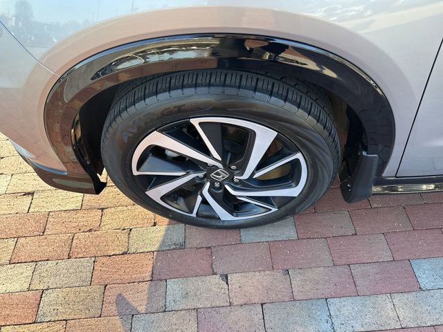 Used 2019 Honda HR-V Sport image 10