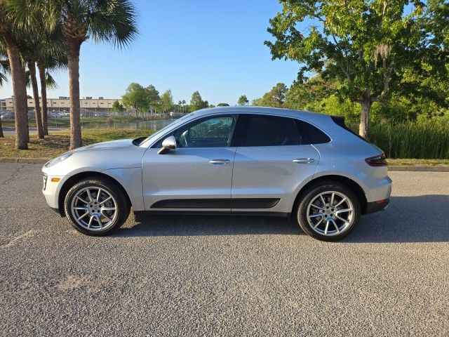 Used 2017 Porsche Macan S AWD/4WD image 2