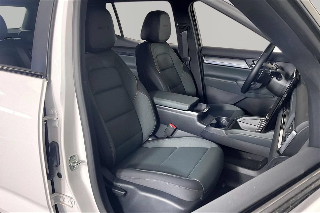 Used 2026 GMC Terrain AT4 w/ LPO, Floor Liner Package AWD/4WD image 25