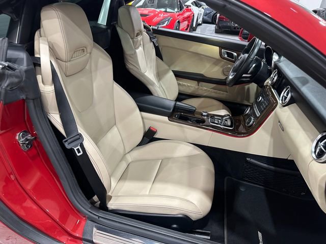 Used 2020 Mercedes-Benz SLC 300 image 18