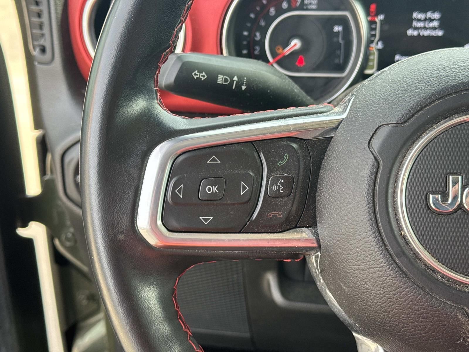 Used 2021 Jeep Gladiator Rubicon AWD/4WD image 22
