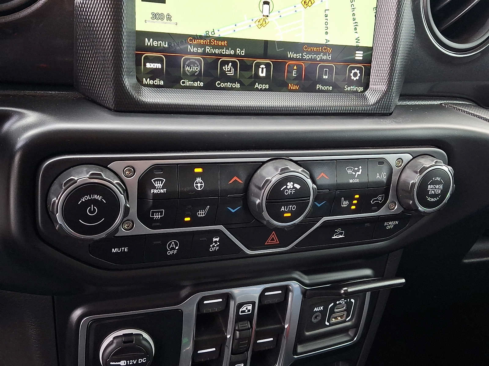 Used 2022 Jeep Gladiator Sport AWD/4WD image 16