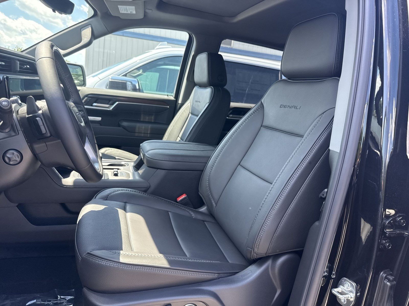 New 2026 GMC Sierra 1500 Denali AWD/4WD image 10