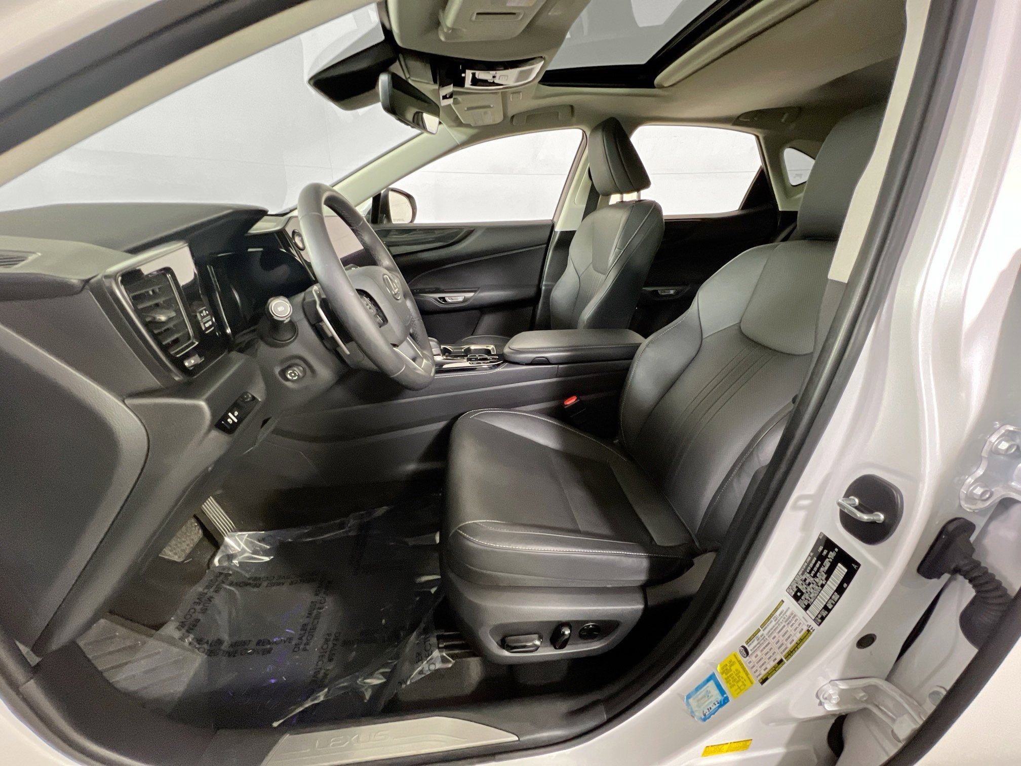 Used 2022 Lexus NX 350h AWD image 20