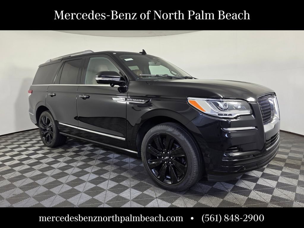 Used 2023 Lincoln Navigator Reserve image 8