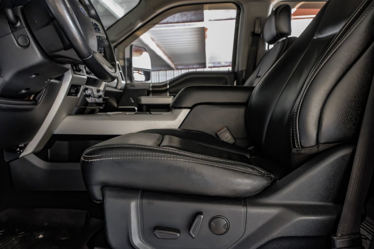 Used 2020 Ford F250 Lariat w/ Lariat Ultimate Package AWD/4WD image 29