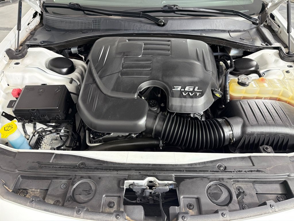 Used 2019 Chrysler 300 Touring w/ Sport Appearance Package RWD image 23