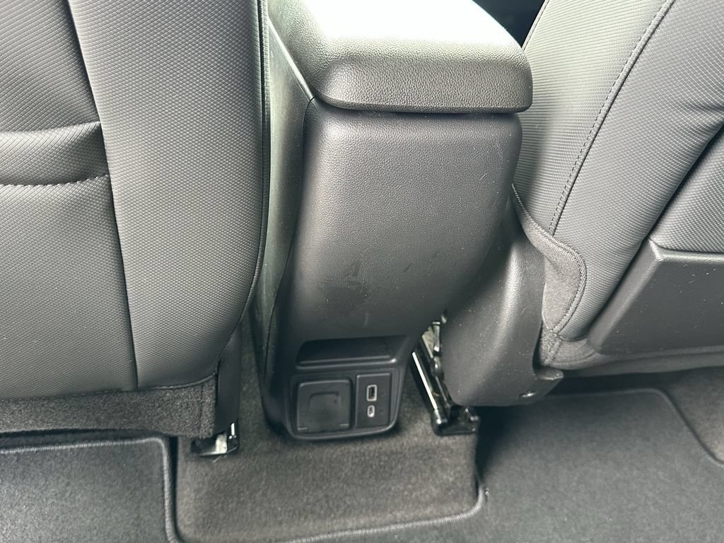 Used 2023 Chevrolet TrailBlazer RS w/ Convenience Package FWD image 17