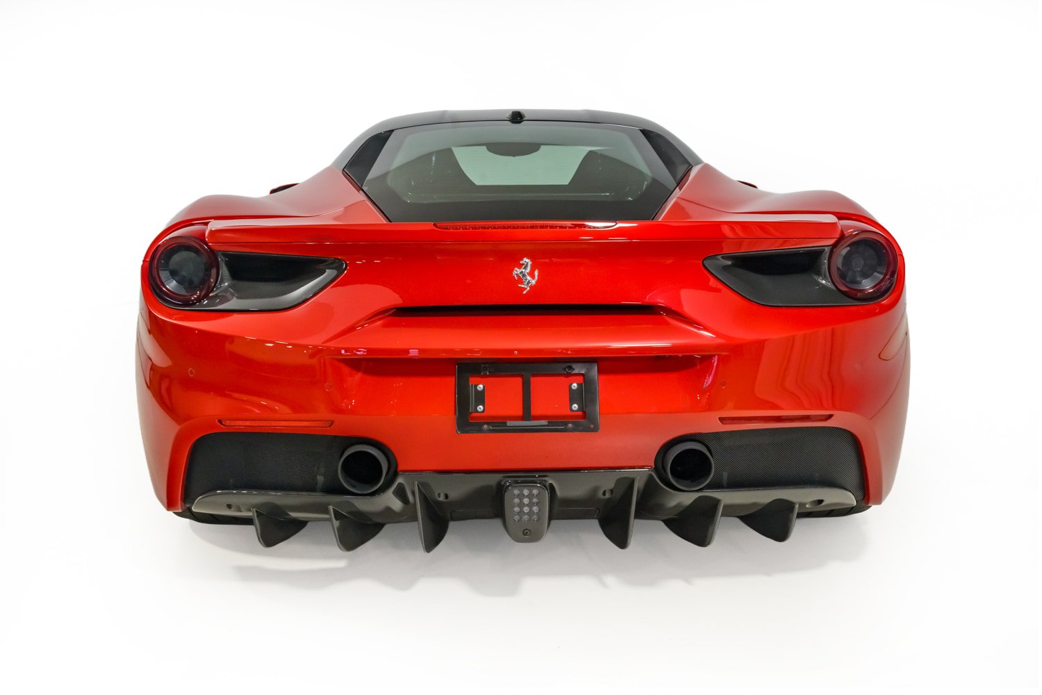Used 2018 Ferrari 488 GTB RWD image 8