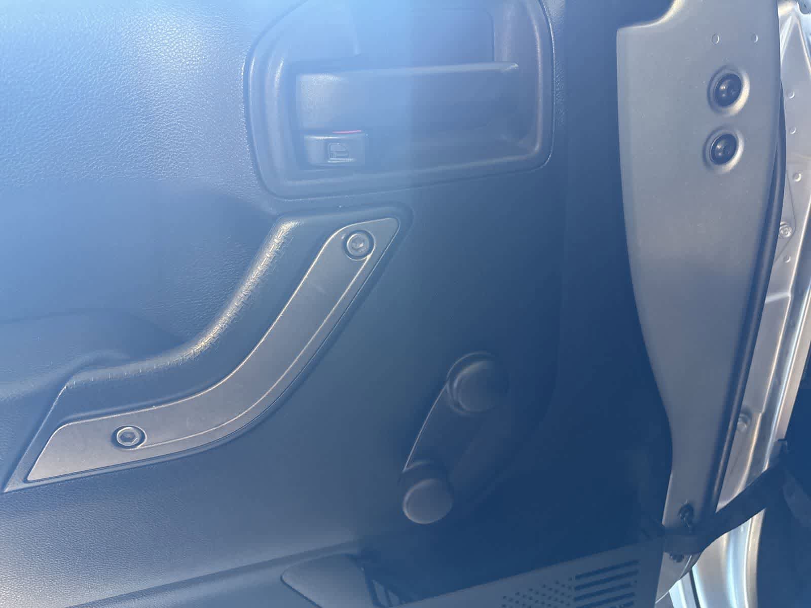 Used 2013 Jeep Wrangler Unlimited Sport w/ Connectivity Group image 15