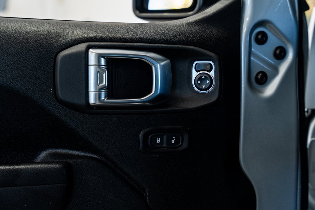 Used 2024 Jeep Wrangler Willys image 30