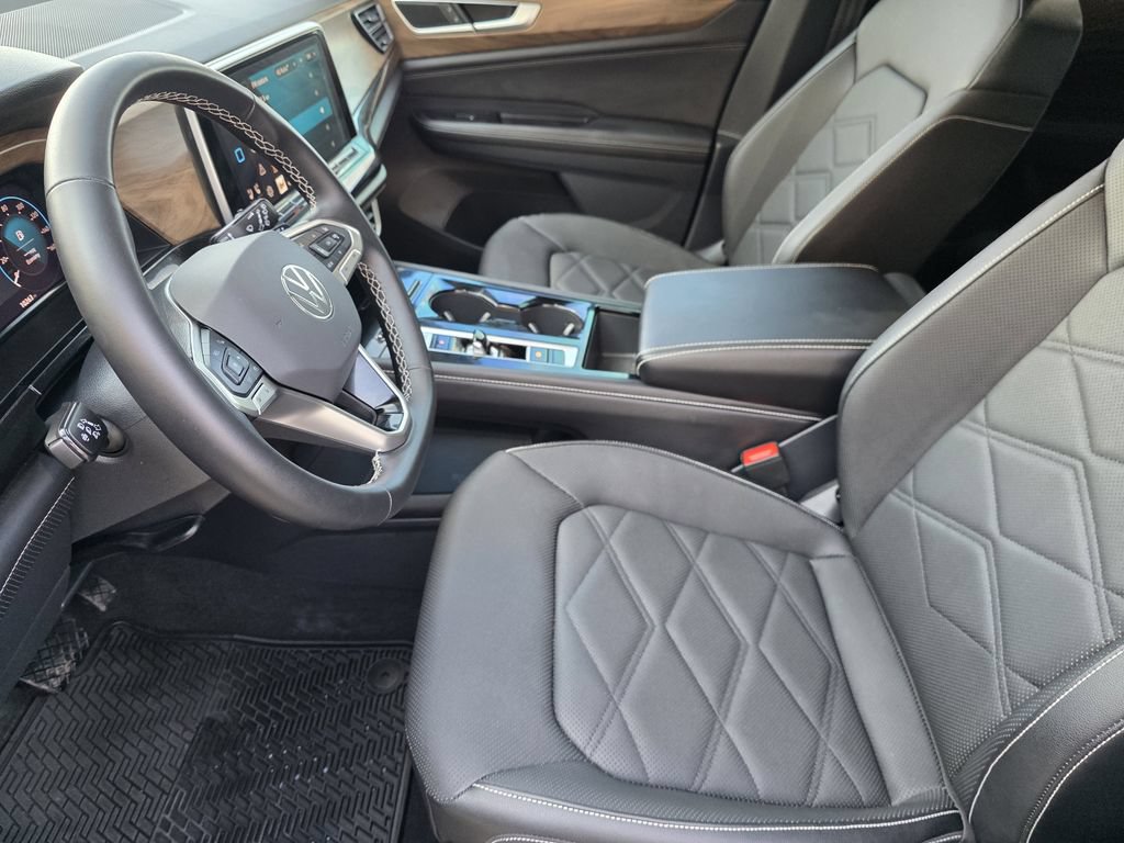 New 2026 Volkswagen Atlas SE FWD image 9