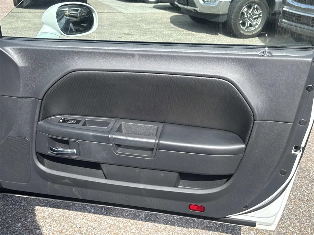 Used 2013 Dodge Challenger R/T image 16