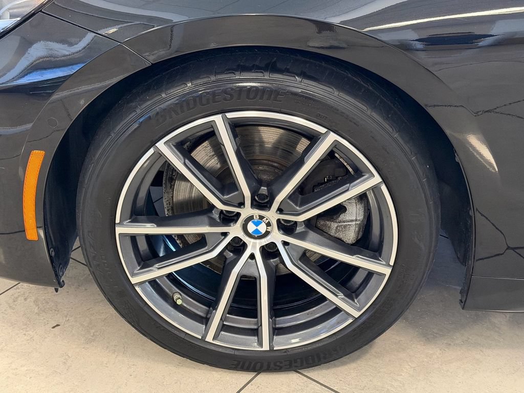 Used 2023 BMW 230i Coupe w/ Convenience Package RWD image 16