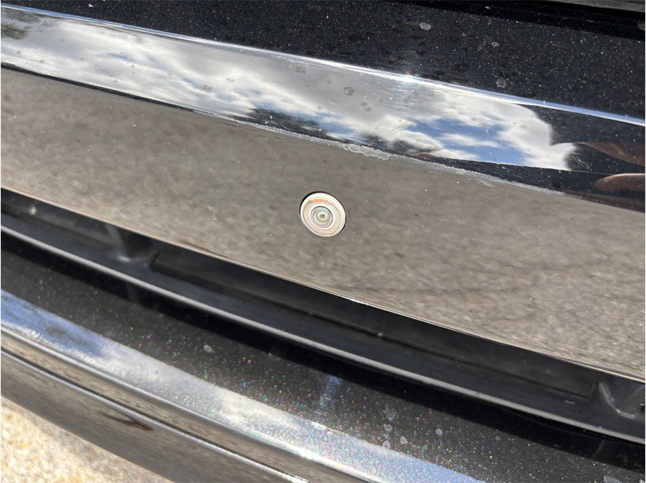 Used 2021 Land Rover Discovery HSE R-Dynamic image 15