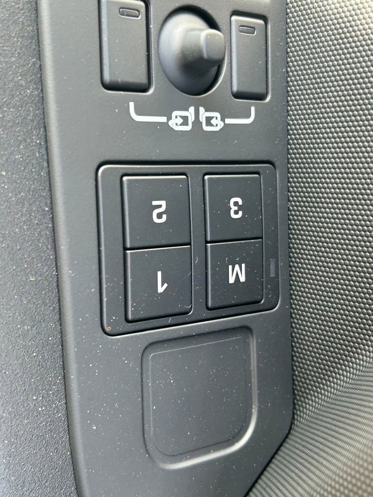 Used 2024 Land Rover Defender 130 Outbound AWD/4WD image 26