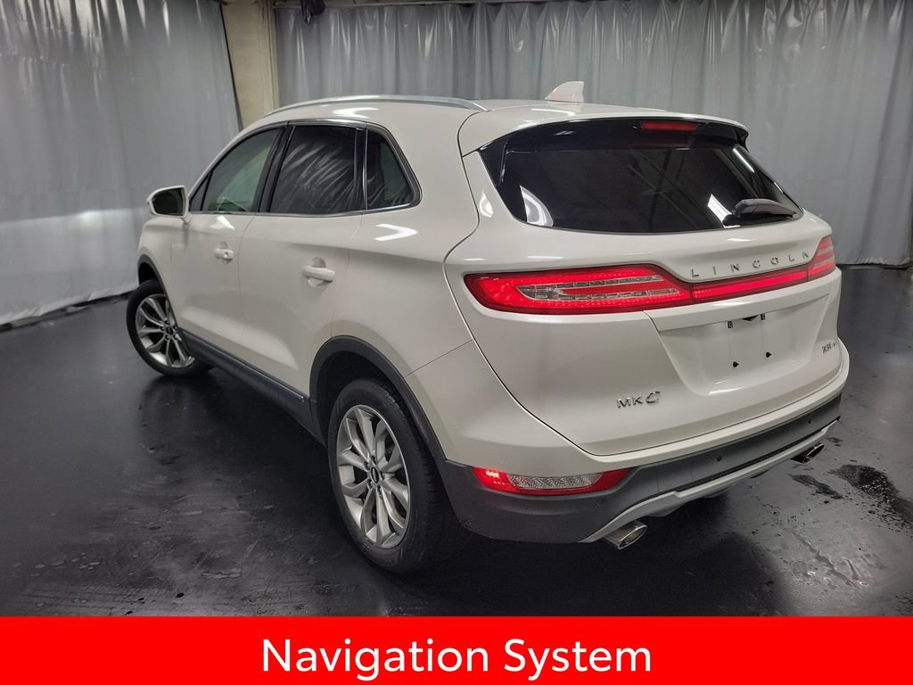 Used 2017 Lincoln MKC Select w/ Select Plus Package AWD/4WD image 6