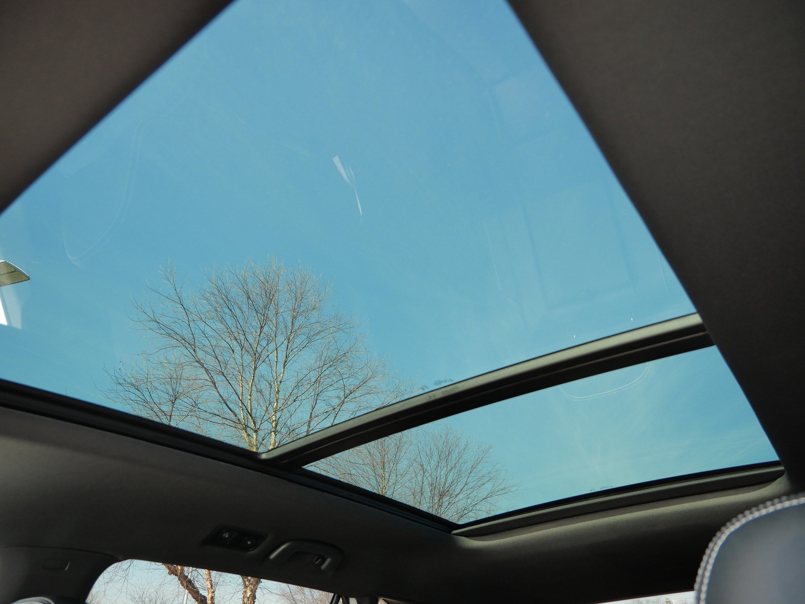 Used 2023 Volkswagen Atlas Cross Sport SEL R-Line image 34