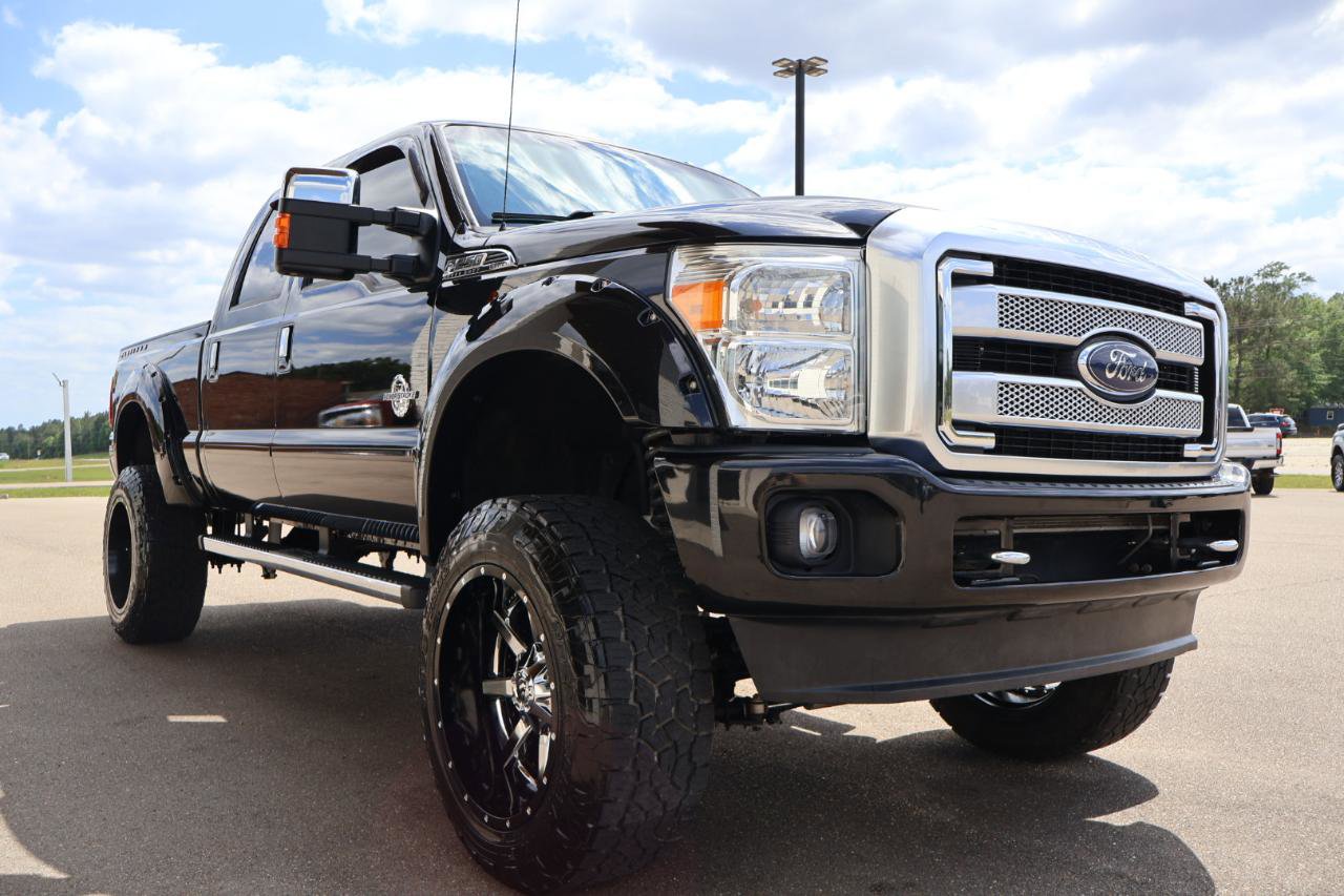 Used 2014 Ford F250 Platinum w/ FX4 Off-Road Package AWD/4WD image 5