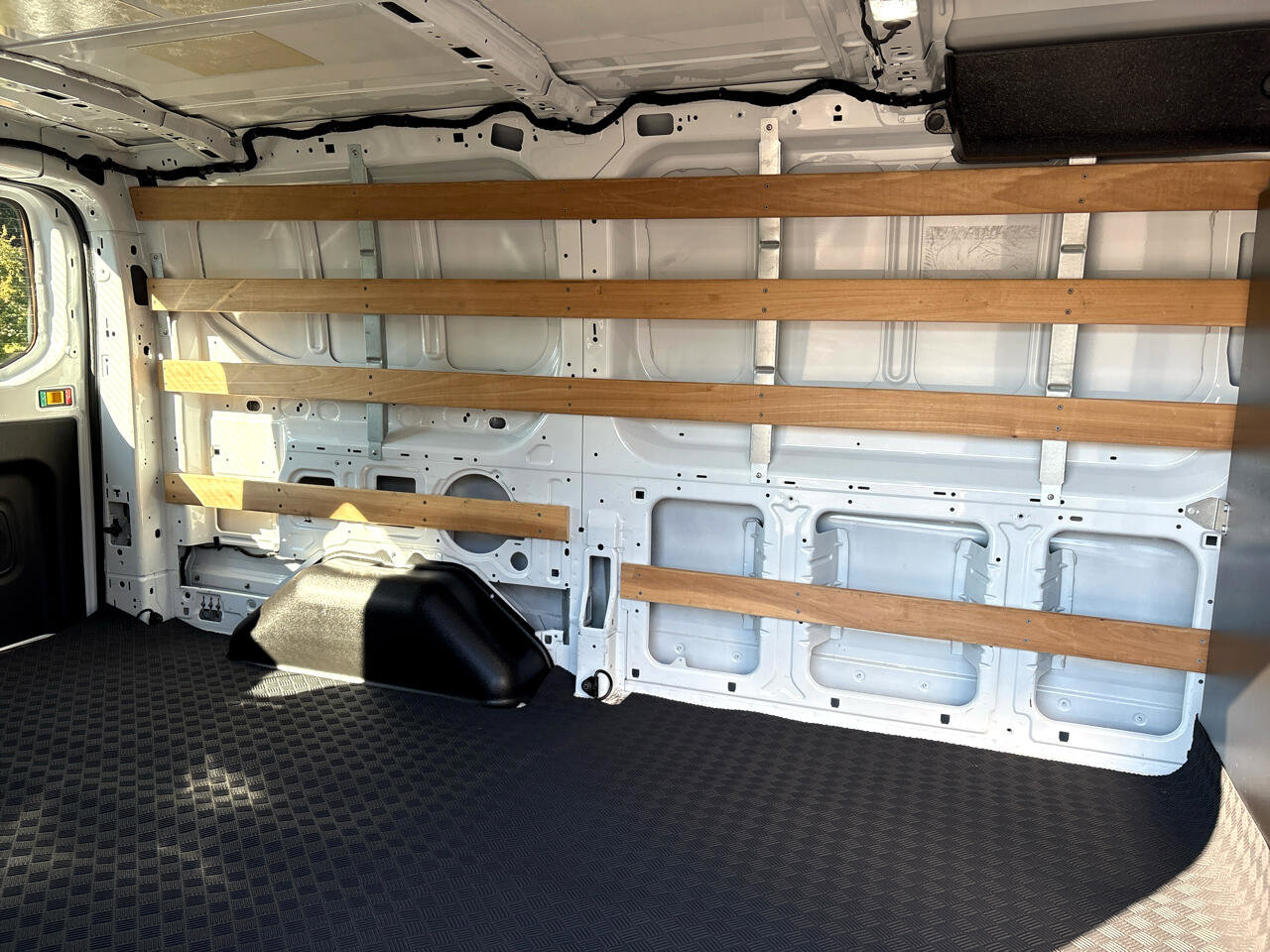 Used 2024 Ford Transit 250 Low Roof w/ Exterior Upgrade Package image 26