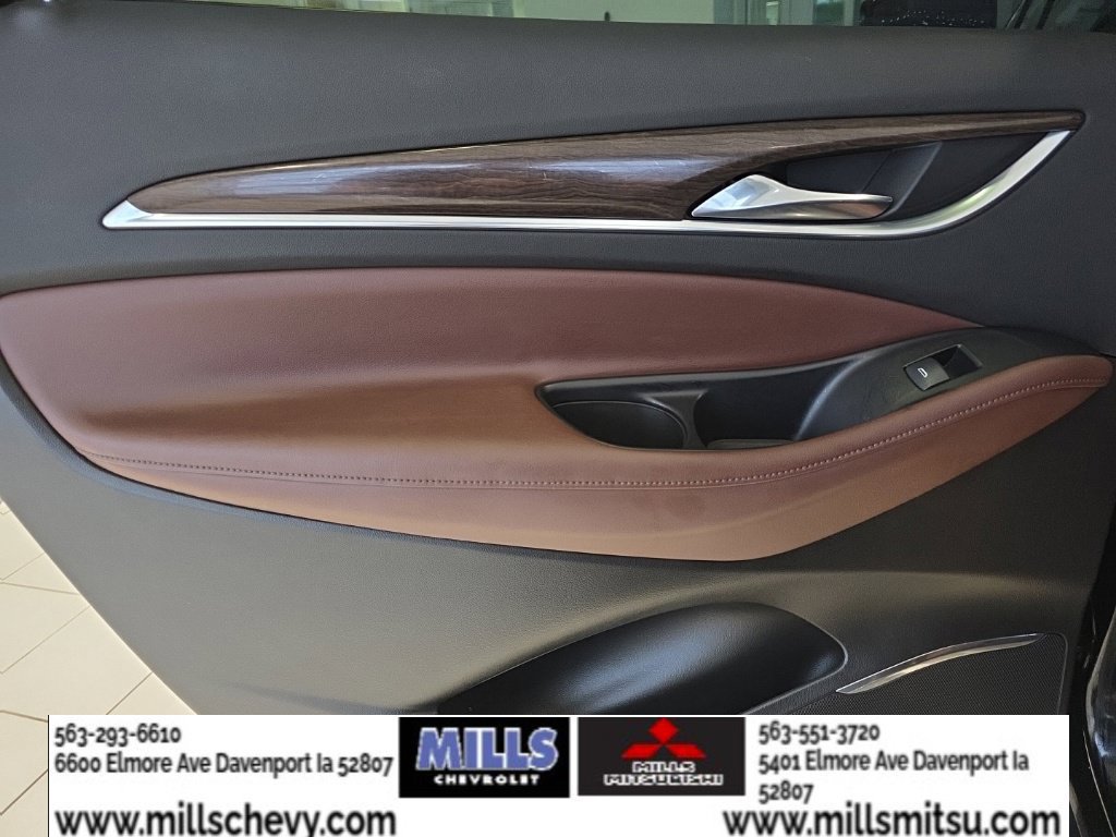 Used 2018 Buick Enclave Avenir FWD image 23