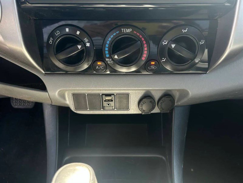 Used 2014 Toyota Tacoma 4x4 Double Cab w/ TRD Sport Package image 16