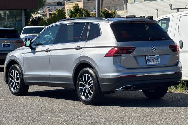 Used 2021 Volkswagen Tiguan SE w/ Panoramic Sunroof Package AWD/4WD image 5