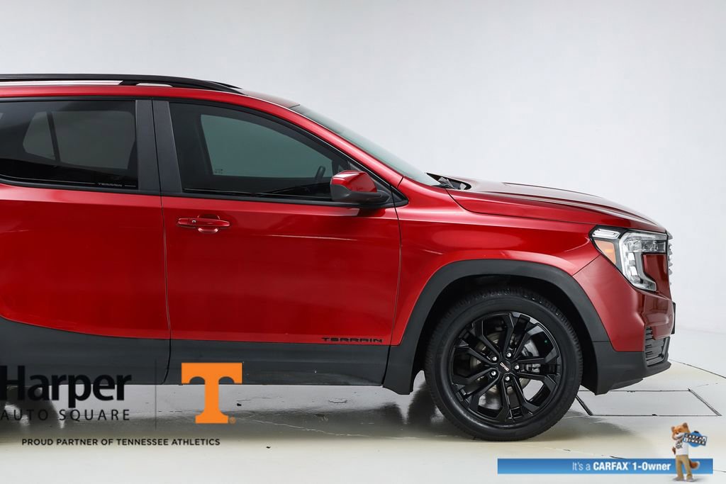 Used 2022 GMC Terrain SLE w/ Elevation Edition image 49