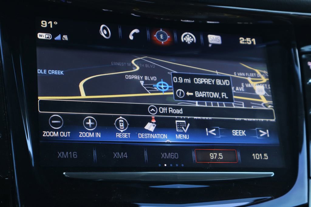 Used 2020 Cadillac Escalade Premium Luxury RWD image 16