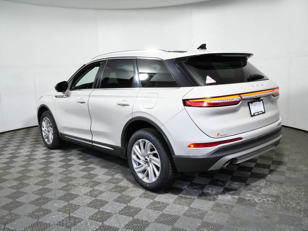 Certified 2022 Lincoln Corsair FWD image 6