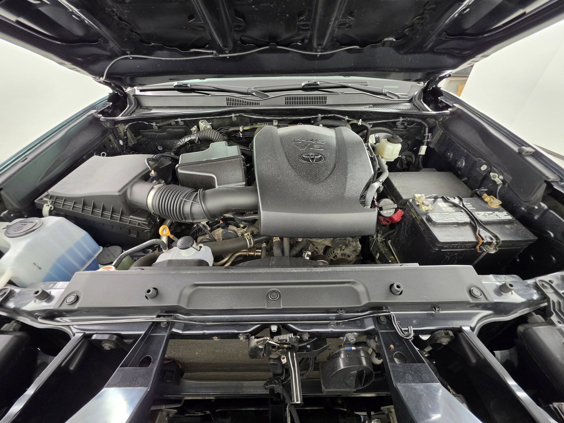 Used 2023 Toyota Tacoma SR5 AWD/4WD image 35