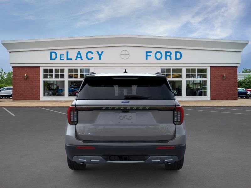 New 2026 Ford Explorer Active w/ Active Comfort Package image 6