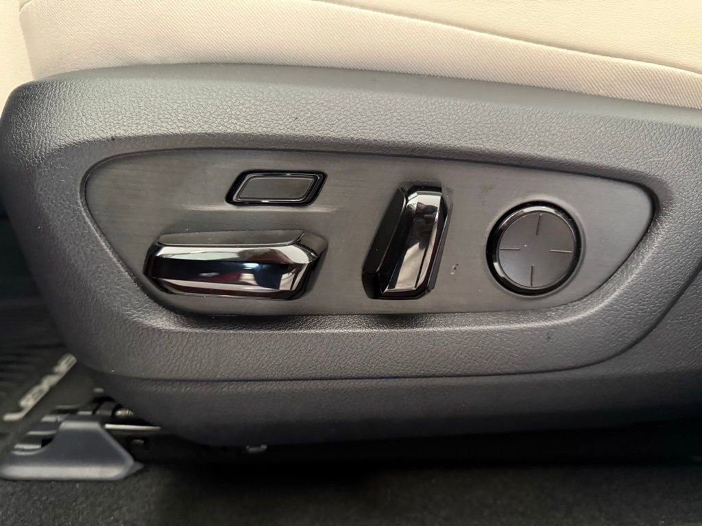 Used 2024 Lexus RX 350h 350h image 23