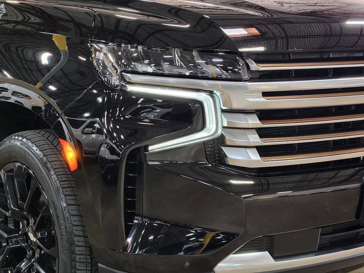 Used 2023 Chevrolet Tahoe High Country w/ Premium Package 2 AWD/4WD image 13