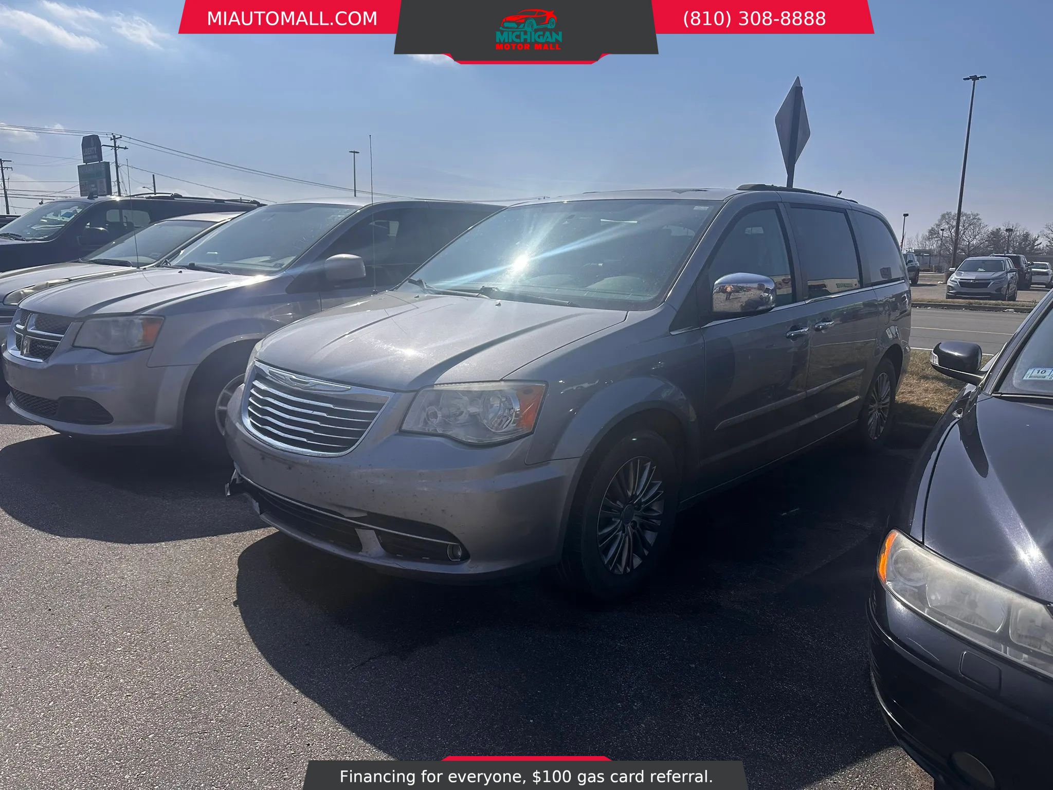 Used 2014 Chrysler Town & Country Touring-L w/ Driver Convenience Group video 1