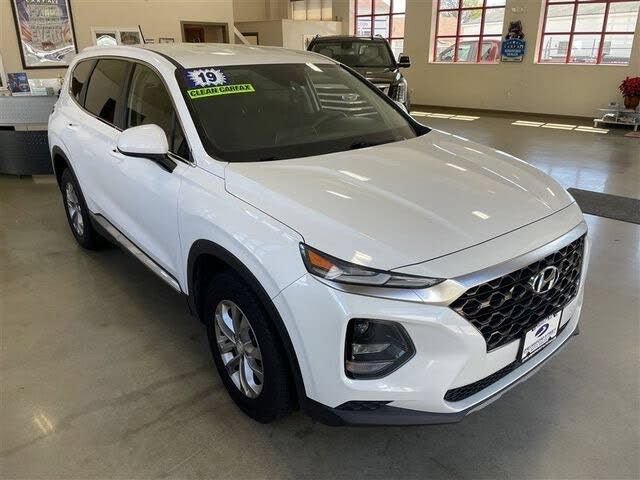 Used 2019 Hyundai Santa Fe SE AWD/4WD image 2