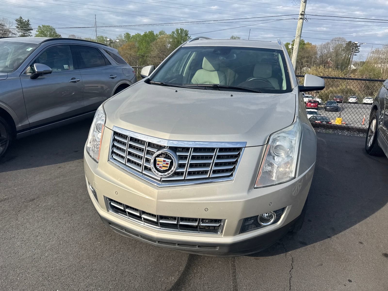 Used 2015 Cadillac SRX Performance w/ Driver Awareness Package image 3