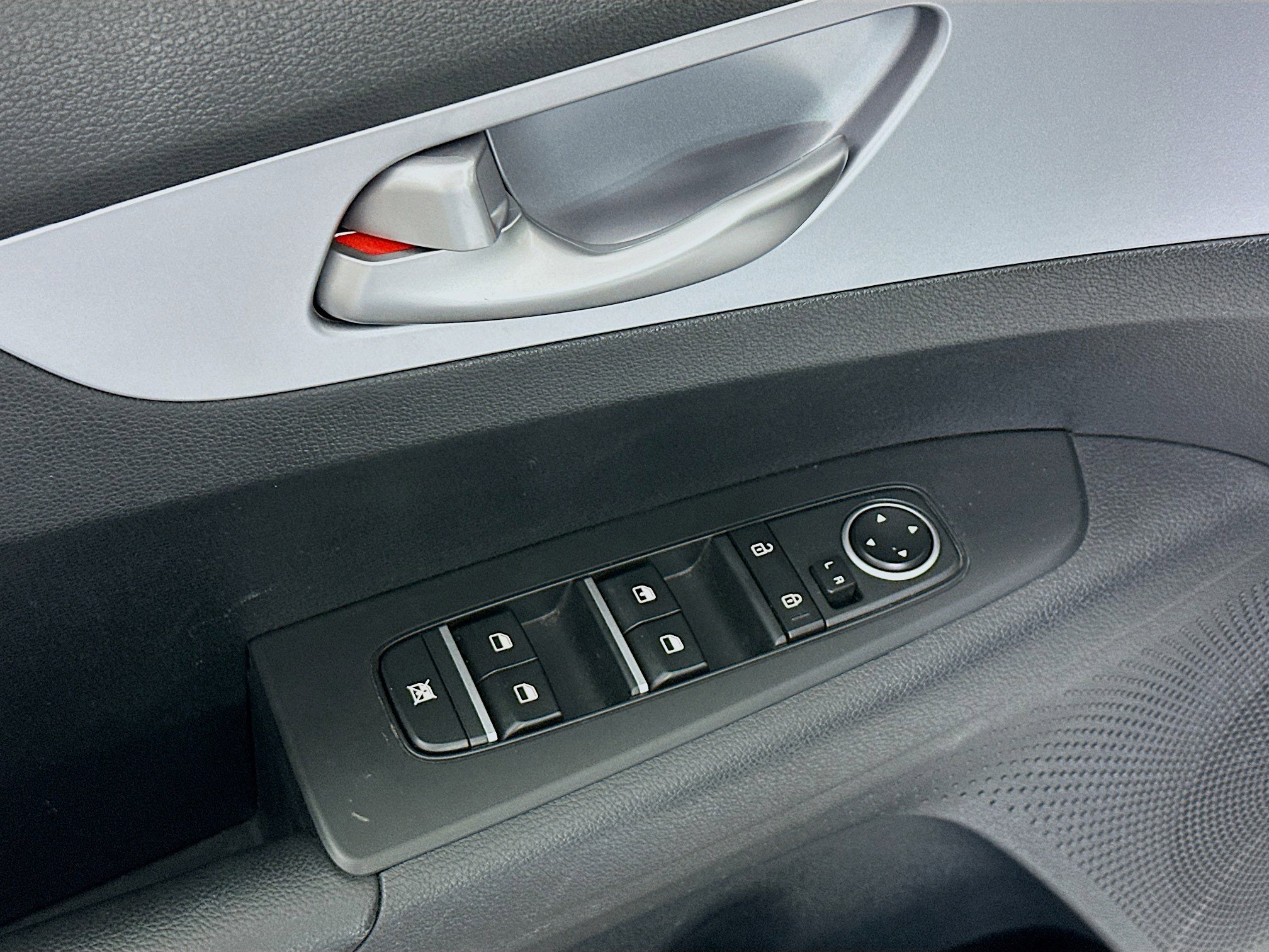 Used 2024 Kia Forte LXS image 15