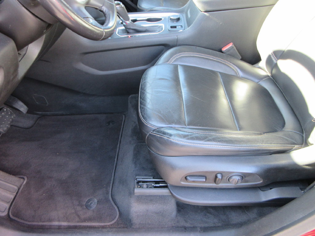 Certified 2020 Chevrolet Traverse LT w/ LT Premium Package FWD image 21