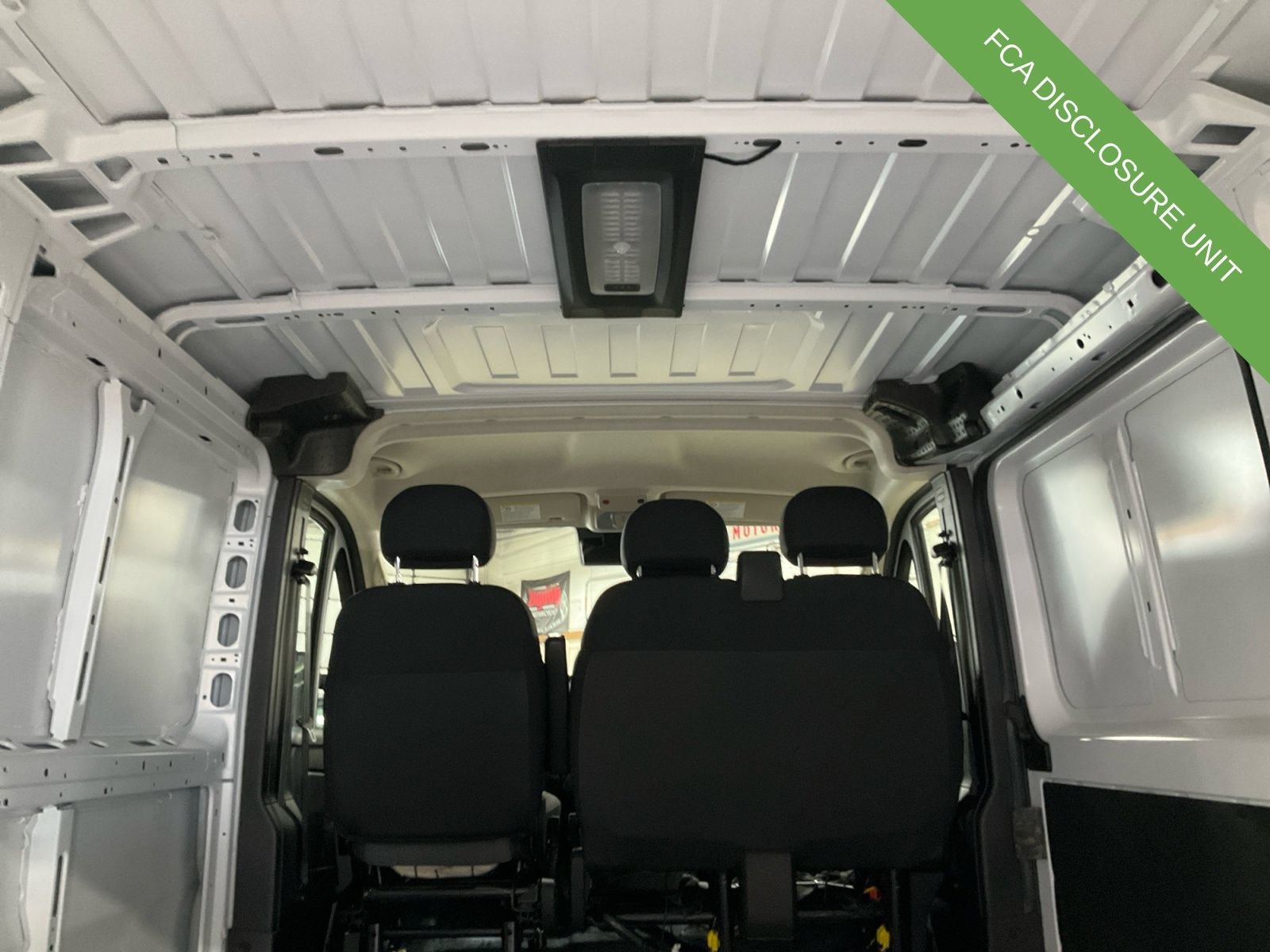 Used 2025 RAM ProMaster 1500 w/ Convenience Group FWD image 21